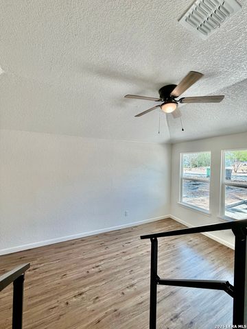 116 Nelson Ave, San Antonio, TX 78210