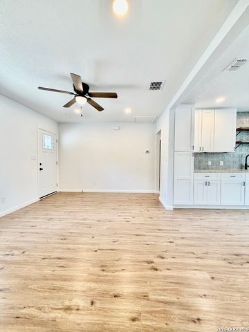 116 Nelson Ave, San Antonio, TX 78210