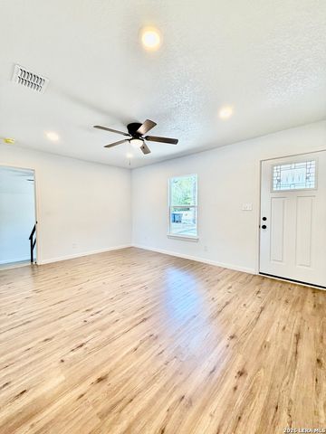 116 Nelson Ave, San Antonio, TX 78210