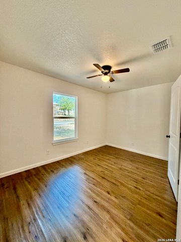 116 Nelson Ave, San Antonio, TX 78210