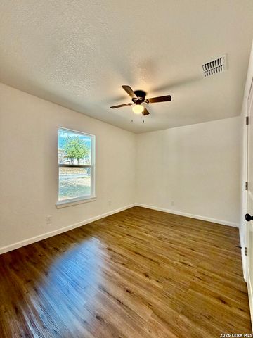 116 Nelson Ave, San Antonio, TX 78210