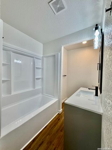 116 Nelson Ave, San Antonio, TX 78210