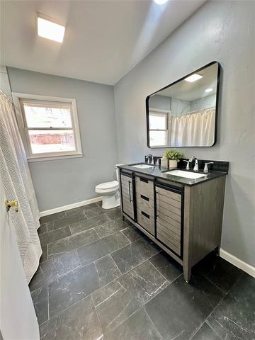 2906 W Broadway Avenue, Enid, OK 73703