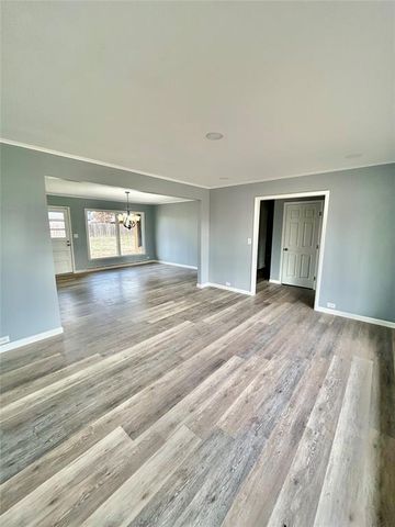 2906 W Broadway Avenue, Enid, OK 73703