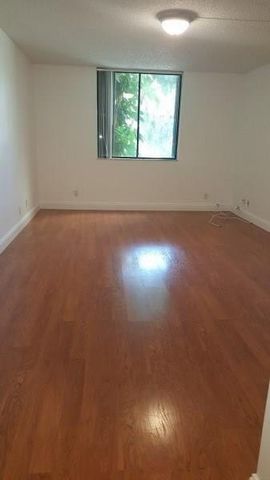 733 SE 1st Way 104, Deerfield Beach, FL 33441