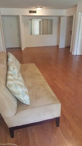 733 SE 1st Way 104, Deerfield Beach, FL 33441