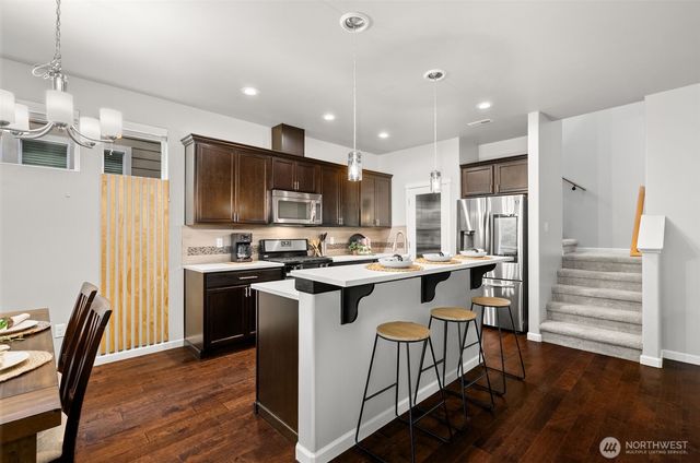 2110 SW Nautical Street, Bremerton, WA 98312