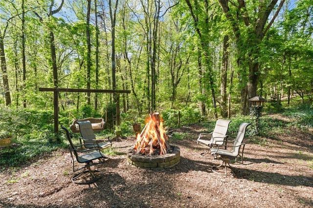 1042 Bailey Road, Woodstock, GA 30188