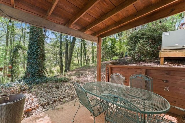 1042 Bailey Road, Woodstock, GA 30188