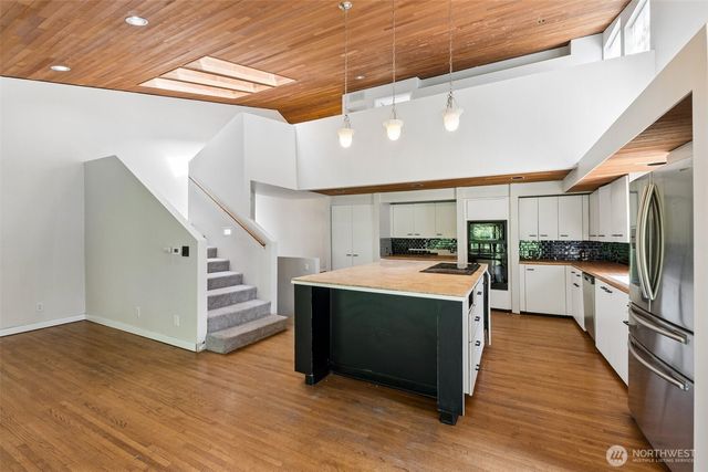 10702 Hill Terrace SW Terrace SW, Lakewood, WA 98498