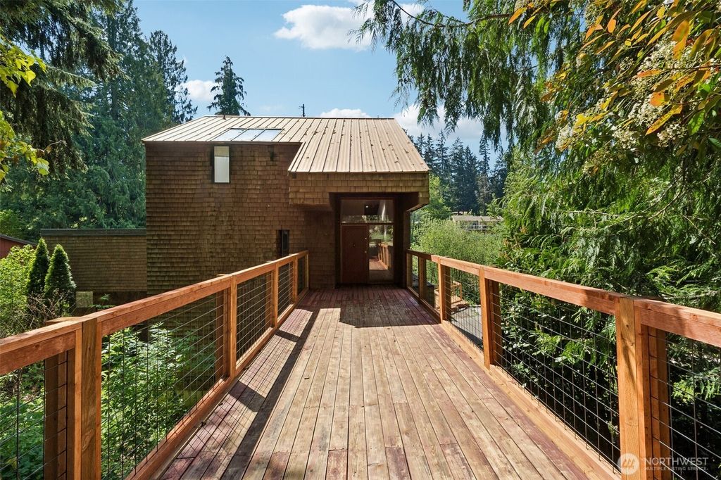 10702 Hill Terrace SW Terrace SW, Lakewood, WA 98498