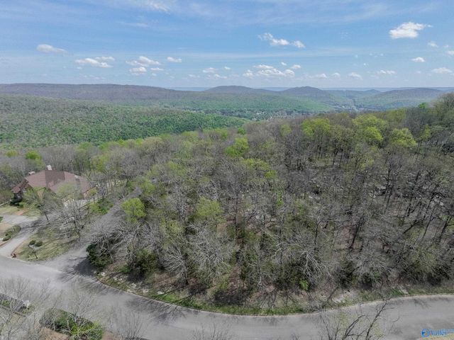 27 Asbury Road SE, Huntsville, AL 35801