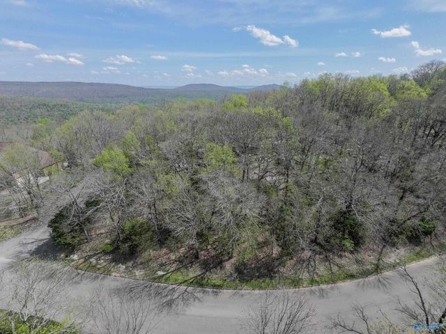 27 Asbury Road SE, Huntsville, AL 35801