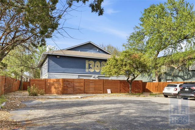 1308 Southport DR D, Austin, TX 78704