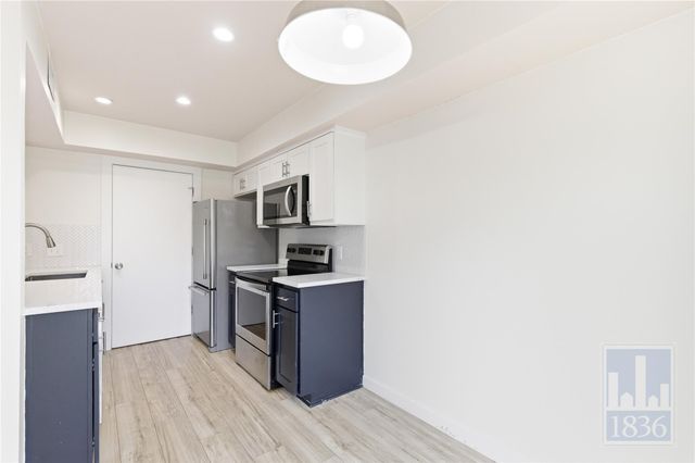 1308 Southport DR D, Austin, TX 78704