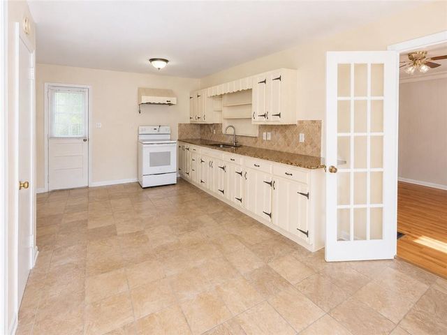 2095 Lilac Lane, Decatur, GA 30032