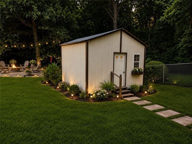 2095 Lilac Lane, Decatur, GA 30032