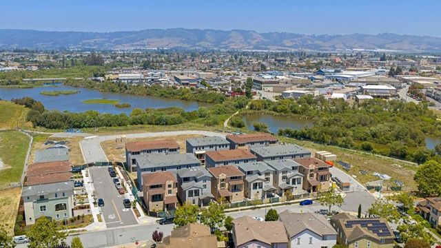 401 San Luis Avenue, Watsonville, CA 95076