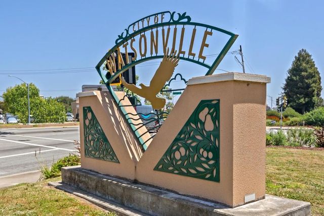 401 San Luis Avenue, Watsonville, CA 95076