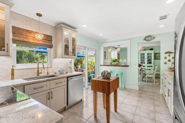 998 Ripley Terrace NE, Palm Bay, FL 32907