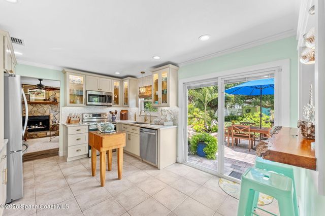 998 Ripley Terrace NE, Palm Bay, FL 32907