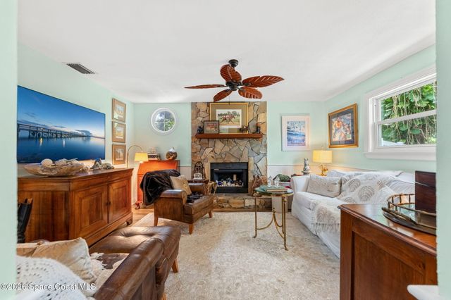 998 Ripley Terrace NE, Palm Bay, FL 32907