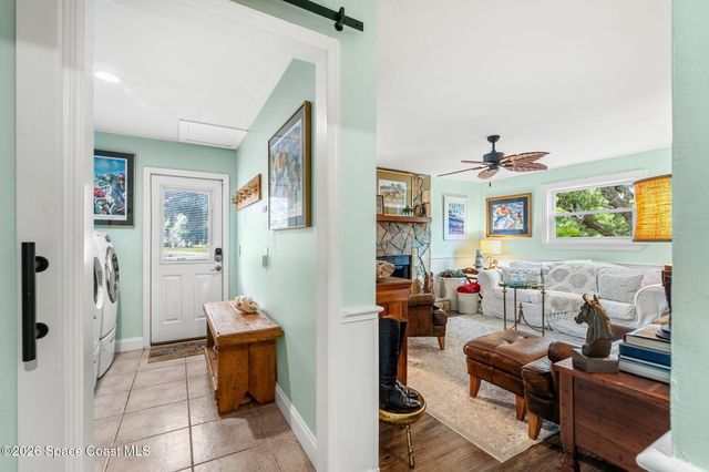 998 Ripley Terrace NE, Palm Bay, FL 32907