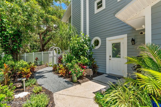 998 Ripley Terrace NE, Palm Bay, FL 32907