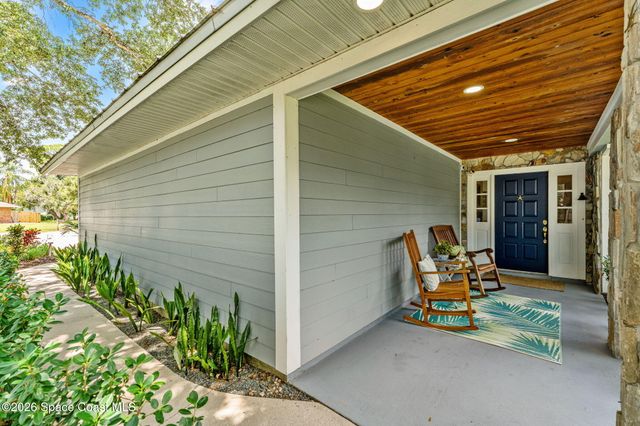 998 Ripley Terrace NE, Palm Bay, FL 32907