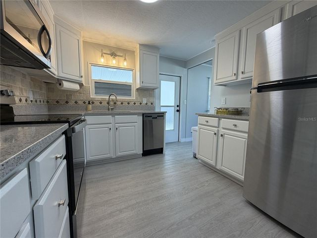 5308 TRI PAR DRIVE, Sarasota, FL 34234