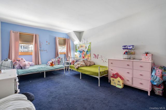 42 Beechwood Park, Poughkeepsie, NY 12601