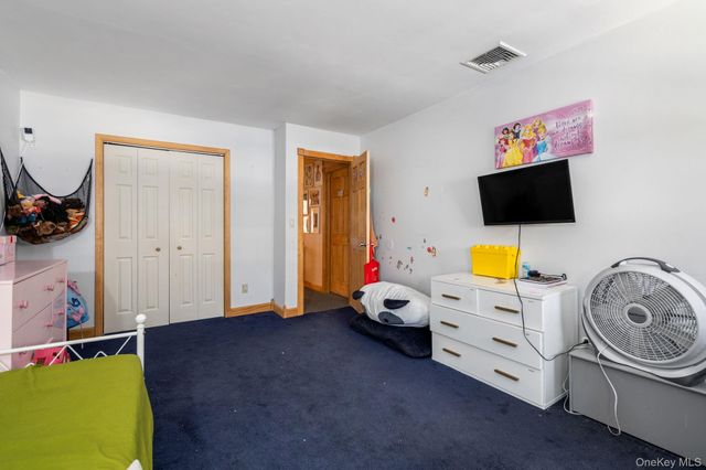 42 Beechwood Park, Poughkeepsie, NY 12601