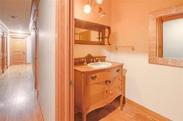 4211 Ridgeline Circle, Norman, OK 73072