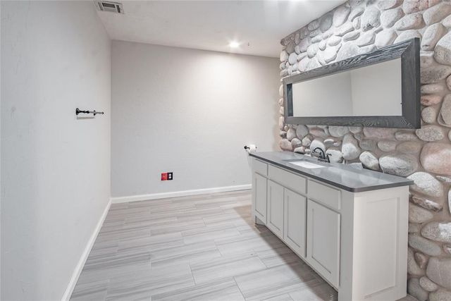 4211 Ridgeline Circle, Norman, OK 73072