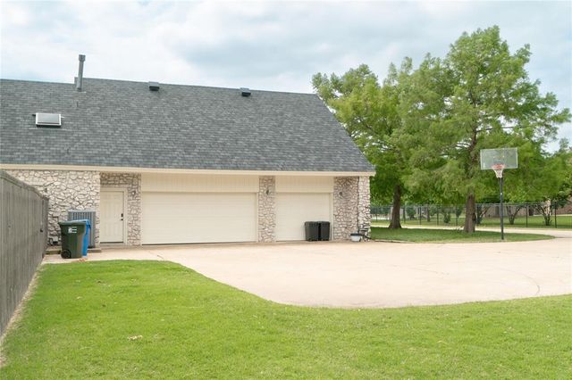 4211 Ridgeline Circle, Norman, OK 73072