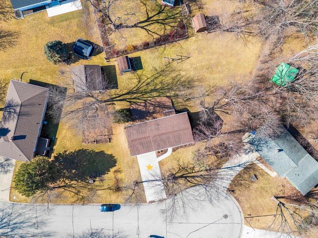 1258 CORNFLOWER COURT, De Pere, WI 54115