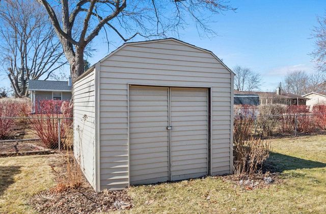 1258 CORNFLOWER COURT, De Pere, WI 54115