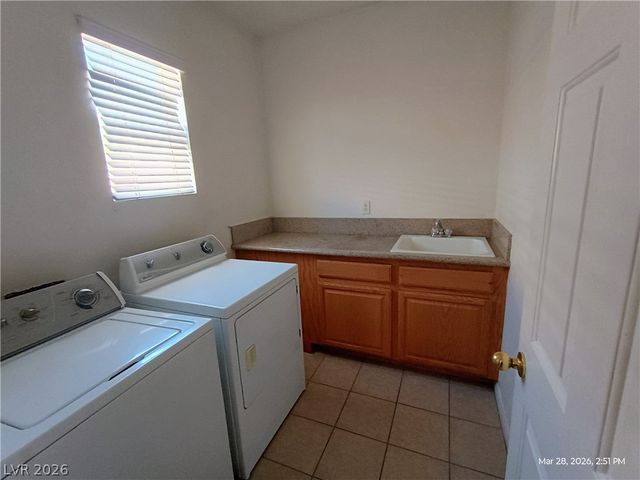 2695 RIMPACIFIC Circle, Las Vegas, NV 89146