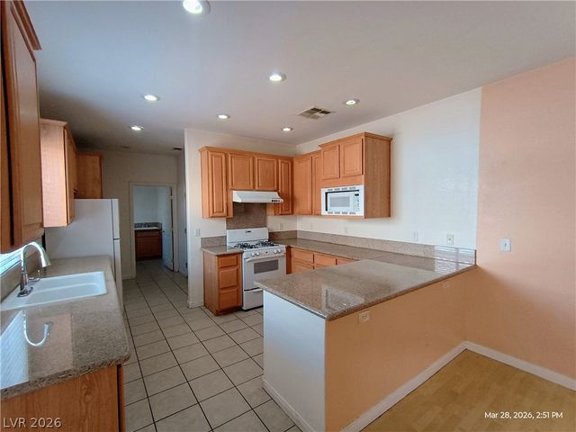 2695 RIMPACIFIC Circle, Las Vegas, NV 89146