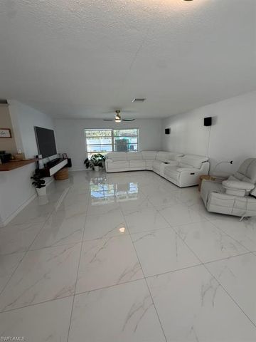 2267 Aldridge AVE, Fort Myers, FL 33907