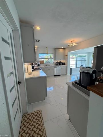 2267 Aldridge AVE, Fort Myers, FL 33907
