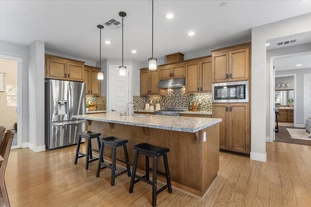 406 Mosley, Alameda, CA 94501