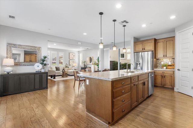 406 Mosley, Alameda, CA 94501