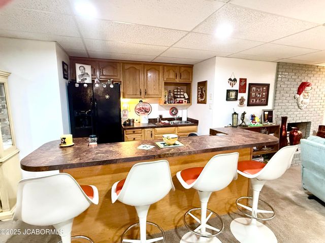 2012 TOWER DRIVE, Jefferson City, MO 65109