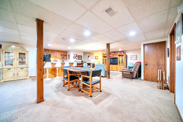 2012 TOWER DRIVE, Jefferson City, MO 65109