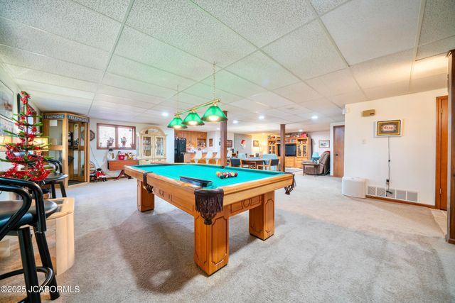 2012 TOWER DRIVE, Jefferson City, MO 65109