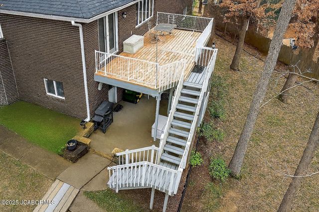 2012 TOWER DRIVE, Jefferson City, MO 65109