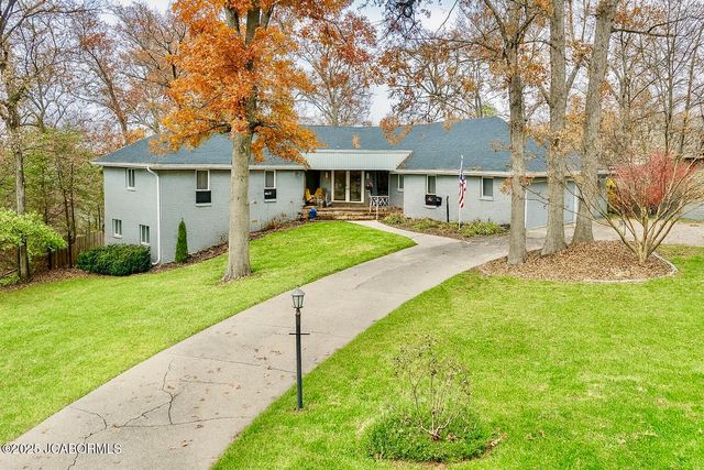 2012 TOWER DRIVE, Jefferson City, MO 65109