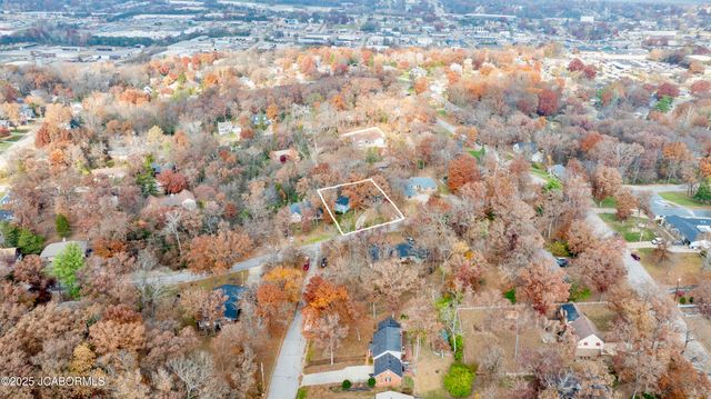 2012 TOWER DRIVE, Jefferson City, MO 65109