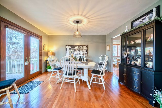 2012 TOWER DRIVE, Jefferson City, MO 65109